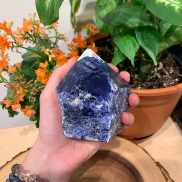 Sodalite Polished Point, Throat Chakra, Crystal Grid Point, Visualization Stone - Picture 2 of 5